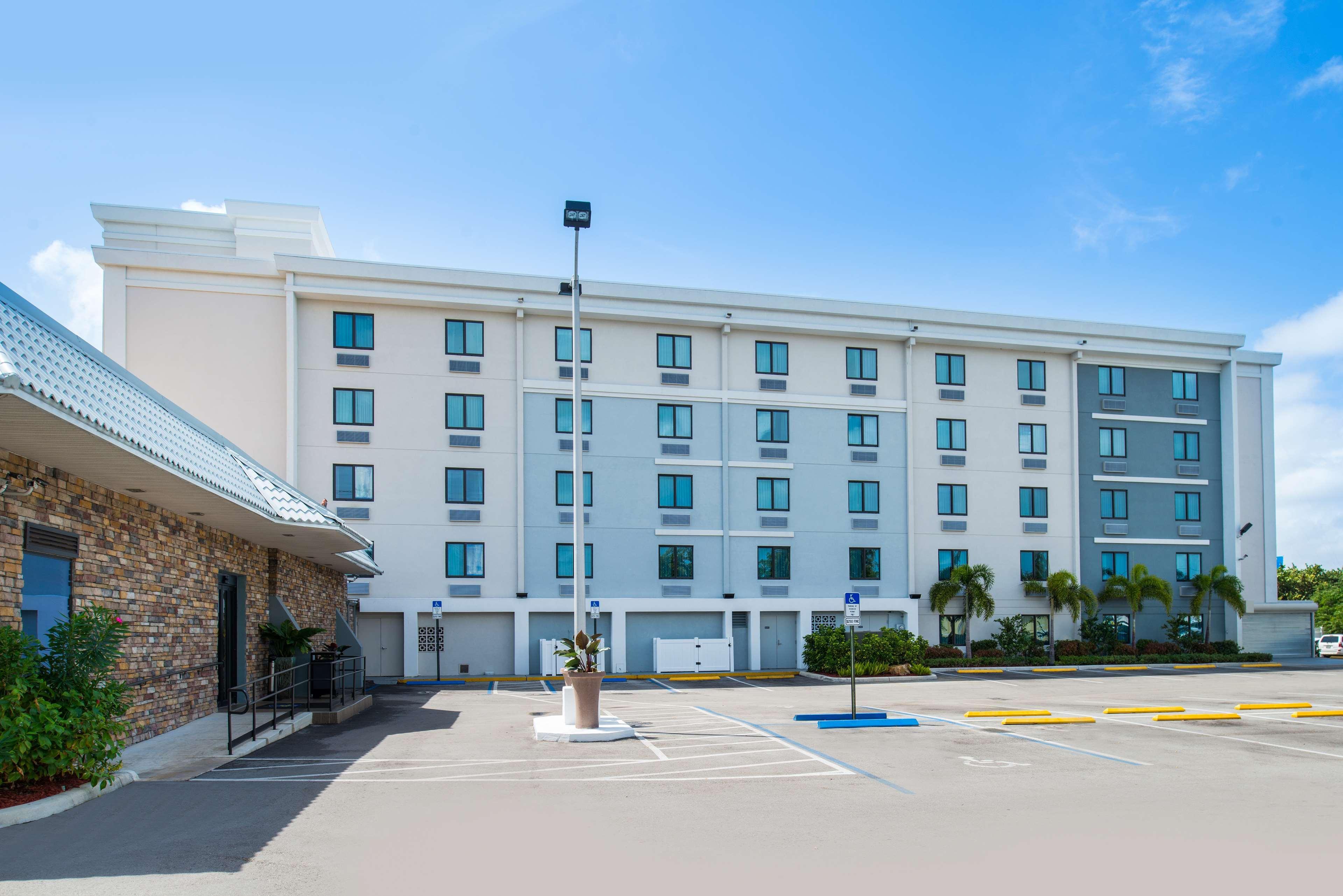 Best Western Plus Hollywood/Aventura Buitenkant foto